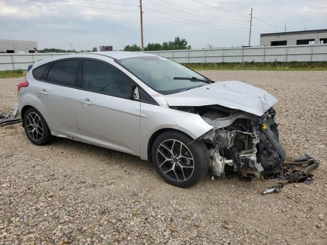 2015 FORD FOCUS SE 1FADP3K28FL221677
