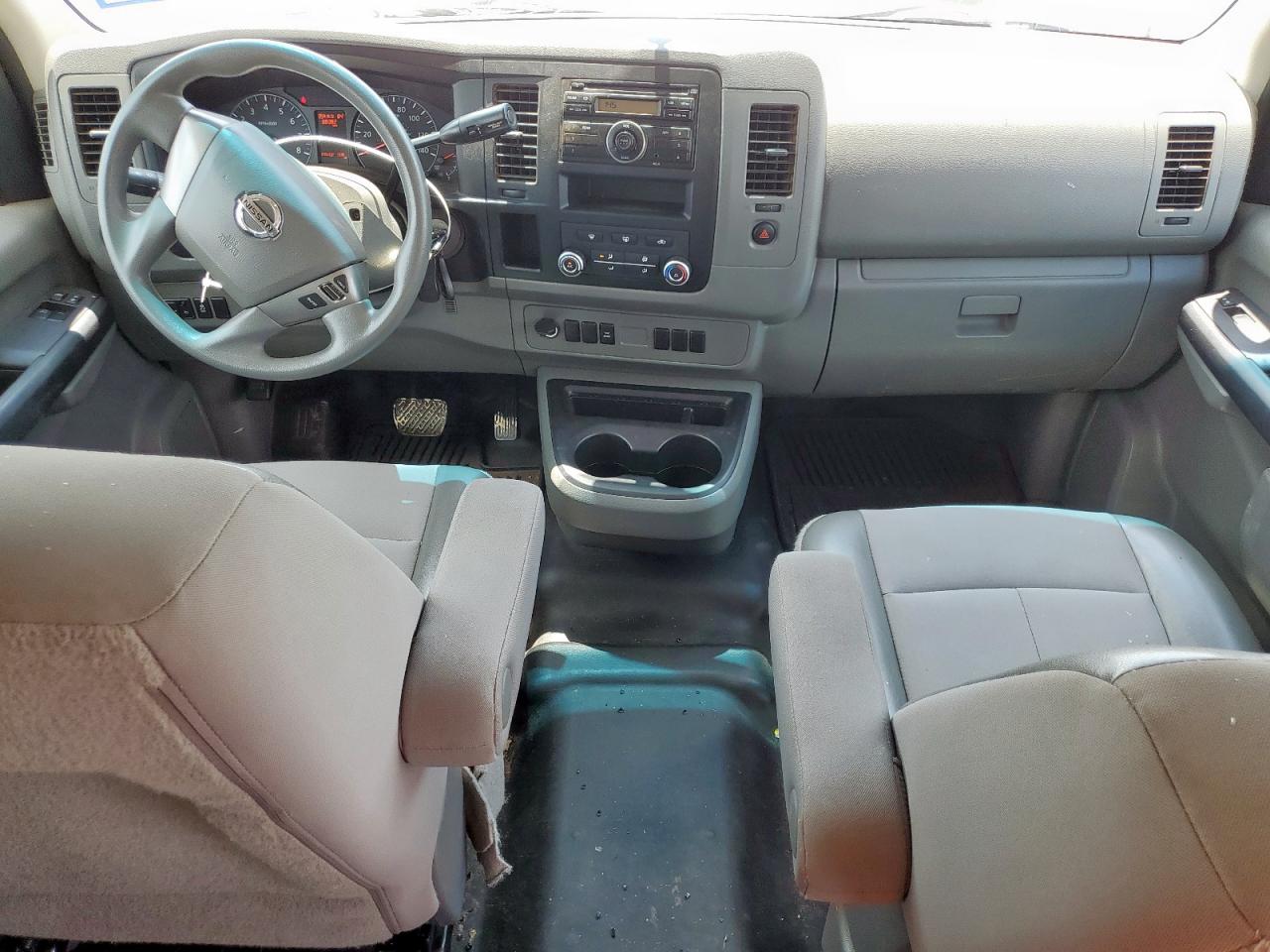 NISSAN NV3500 3500 S