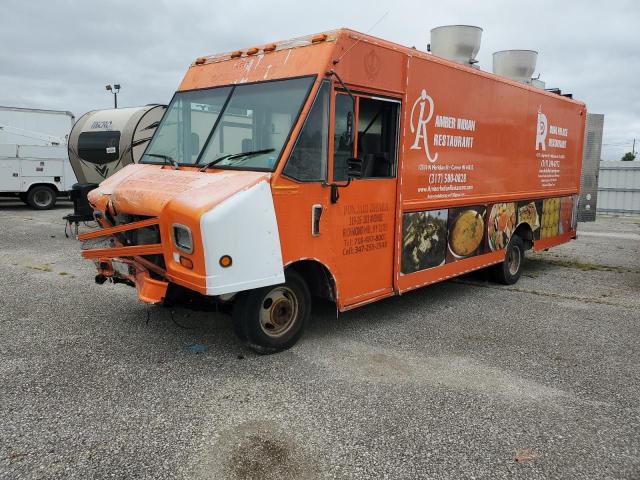 Global Auto Auctions: 2004 WORKHORSE CUSTOM CHASSIS FORWARD CONTROL CHASSIS P4500