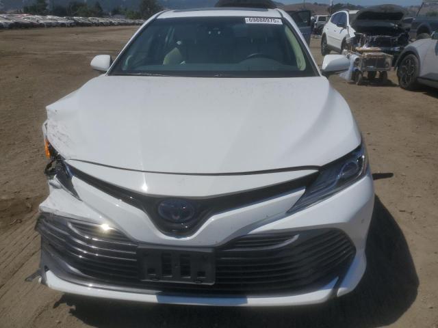 2018 TOYOTA CAMRY HYBRID 4T1B21HK7JU009752