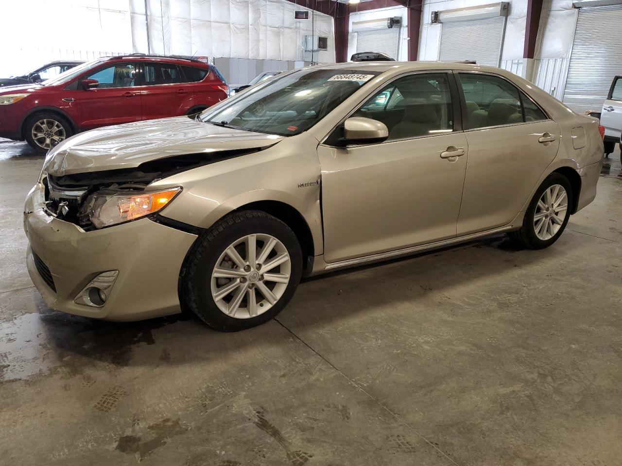 TOYOTA CAMRY HYBRID