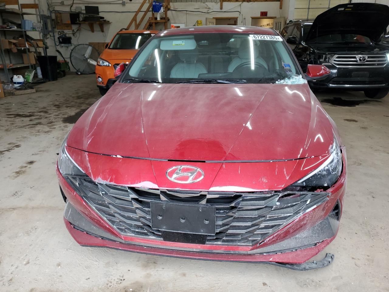 HYUNDAI ELANTRA LIMITED