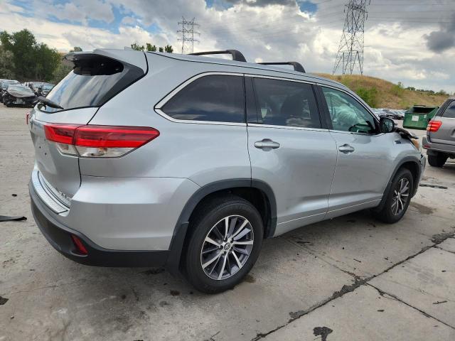2018 TOYOTA HIGHLANDER 5TDJZRFH6JS832839