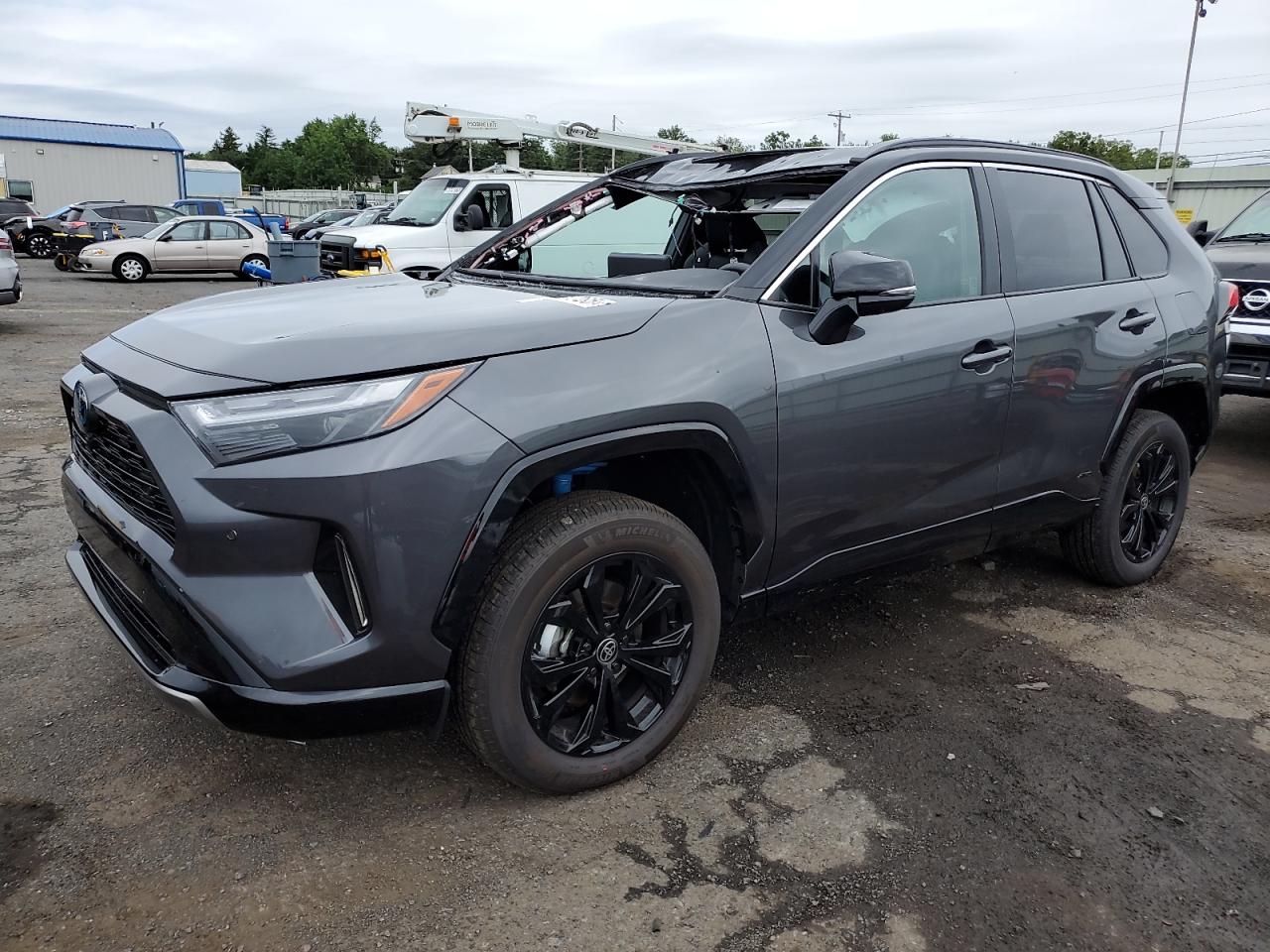 TOYOTA RAV4 XSE
