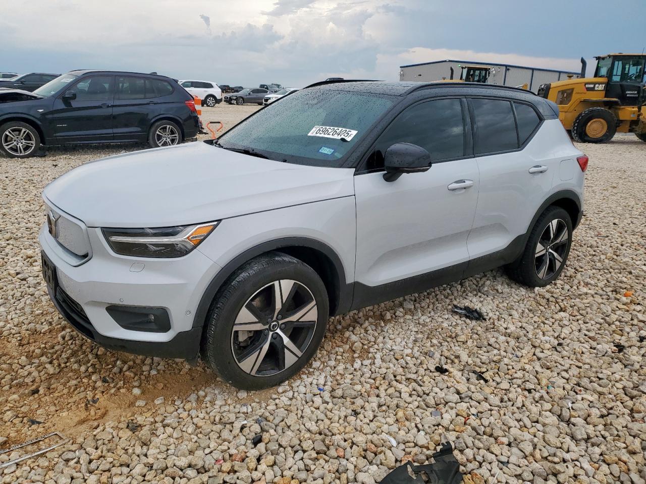 VOLVO XC40 P8 RECHARGE PLUS