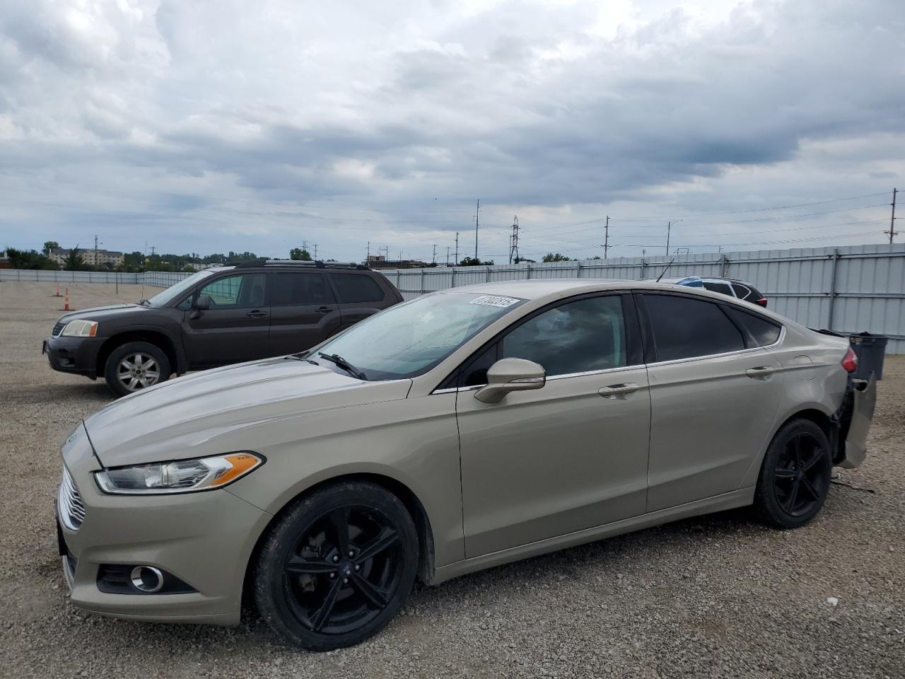 FORD FUSION SE