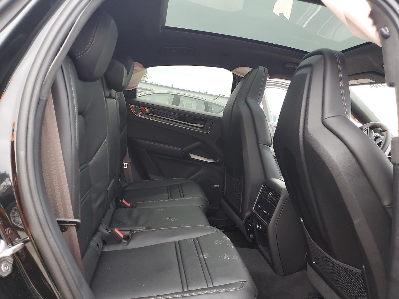 PORSCHE CAYENNE TURBO E-HYBRID COUPE