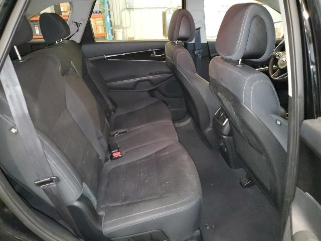 2016 KIA SORENTO LX - 5XYPG4A59GG068538