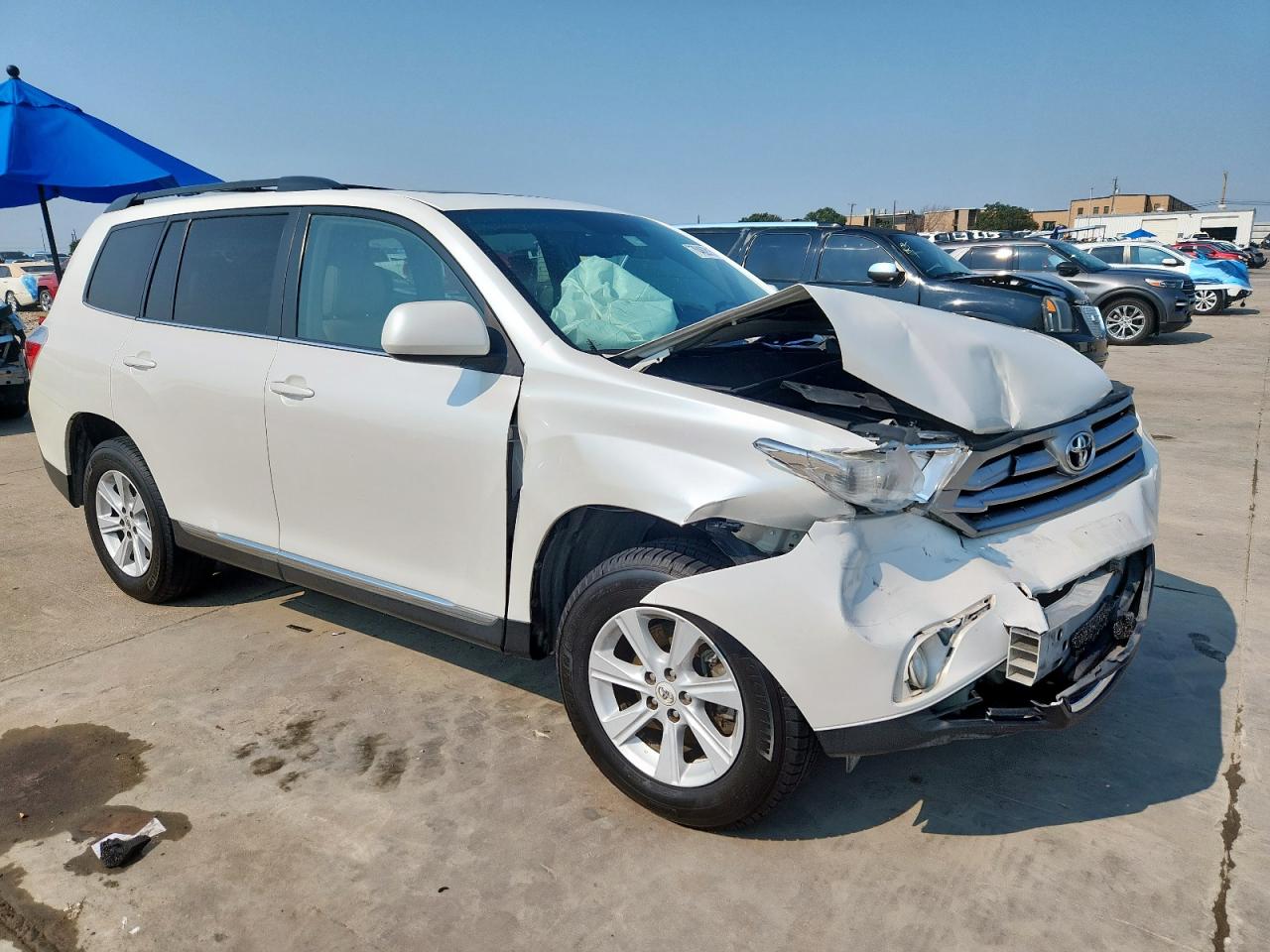 TOYOTA HIGHLANDER BASE