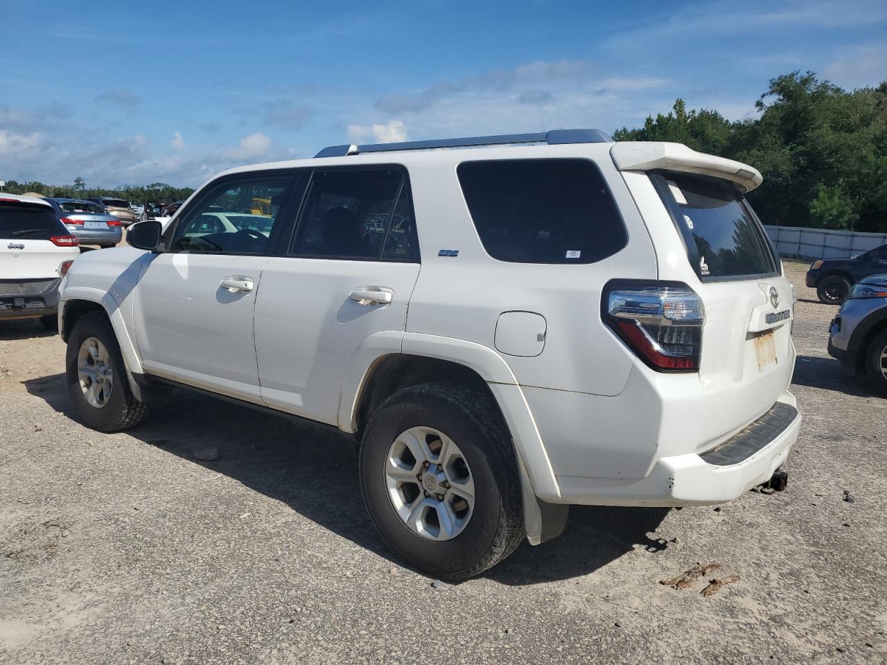 TOYOTA 4RUNNER SR5