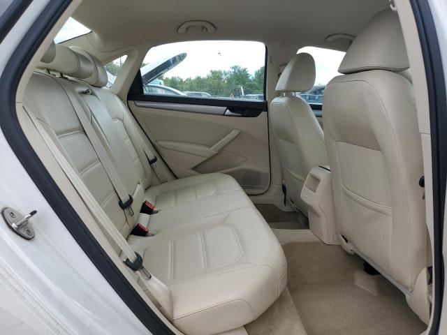 2015 VOLKSWAGEN PASSAT S 1VWAT7A38FC107346