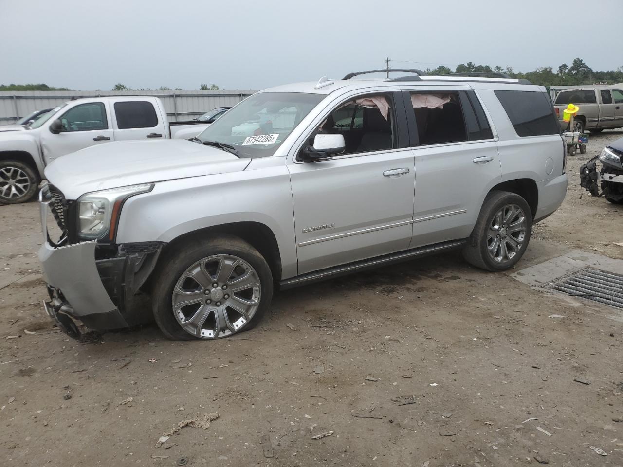 GMC YUKON DENALI