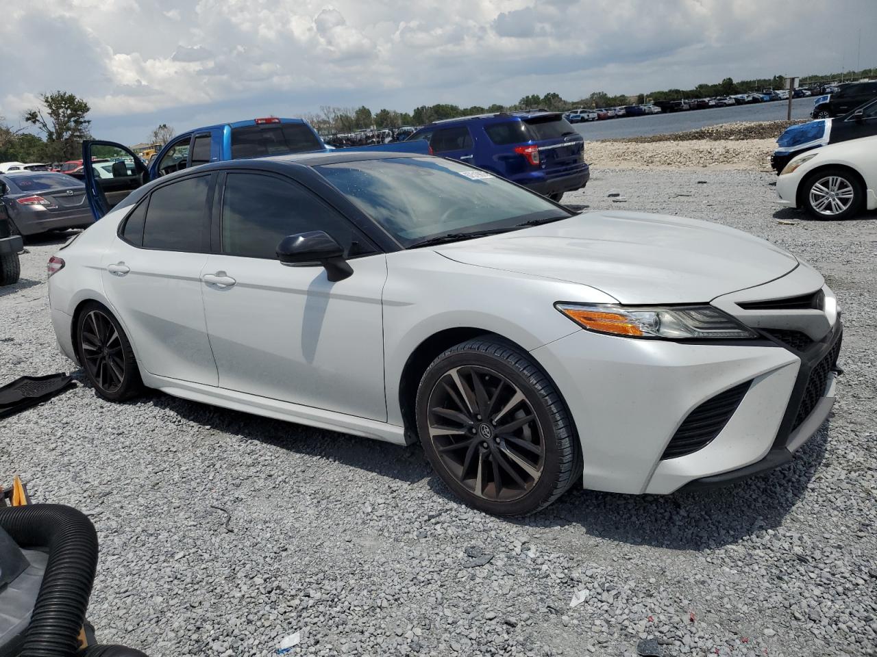 TOYOTA CAMRY XSE