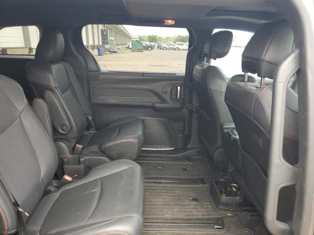 2021 TOYOTA SIENNA XSE 5TDXRKEC2MS073084