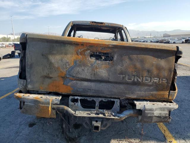 2017 TOYOTA TUNDRA DOU 5TFUW5F18HX623172