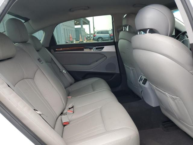 2016 HYUNDAI GENESIS 3. KMHGN4JE7GU136299