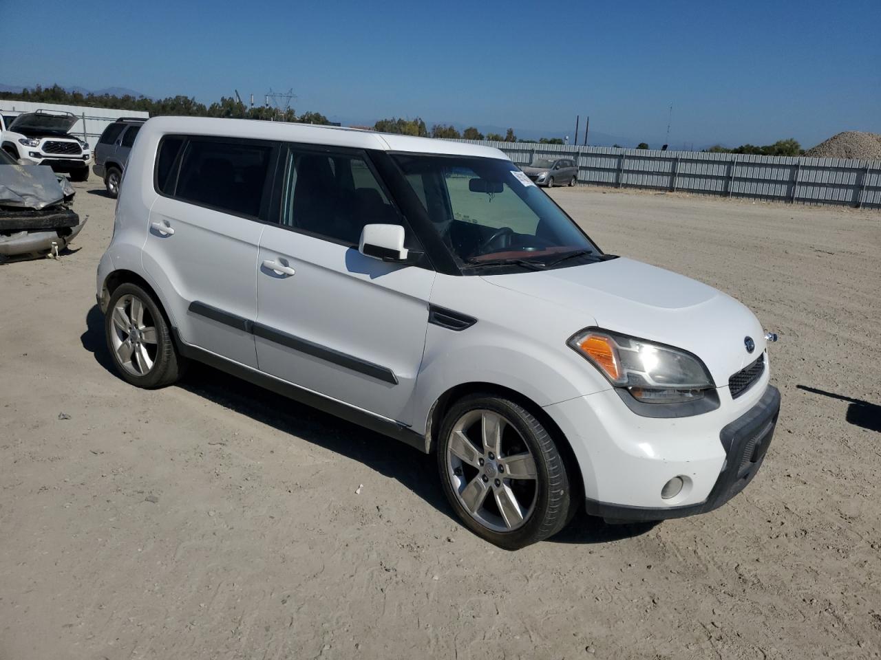 KIA SOUL +