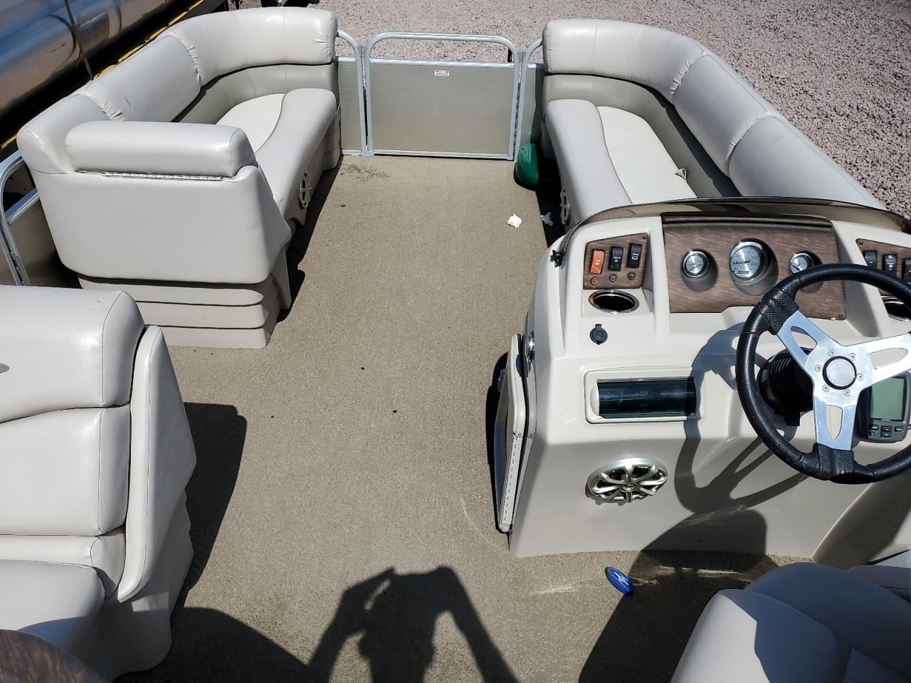 Lot #3298048132 2014 BENNINGTON MARINE PONTOON