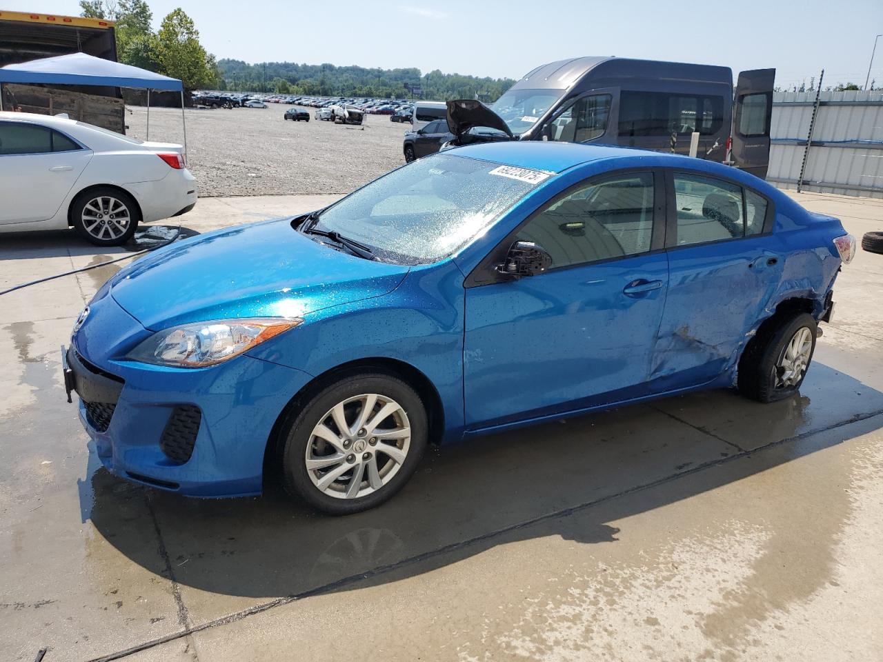 MAZDA 3 I
