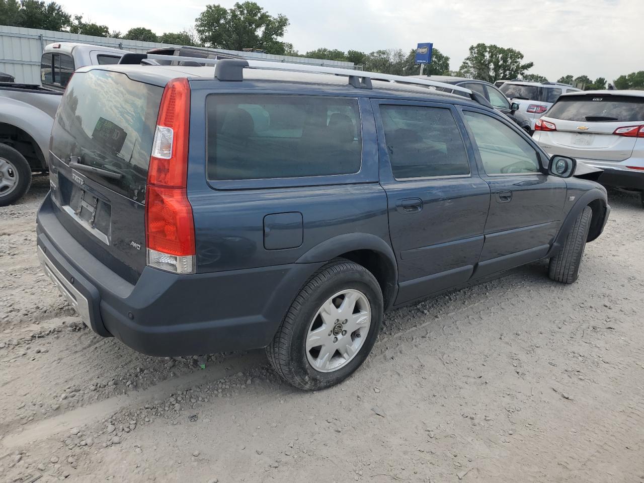 Lot #3290563775 2006 VOLVO XC70
