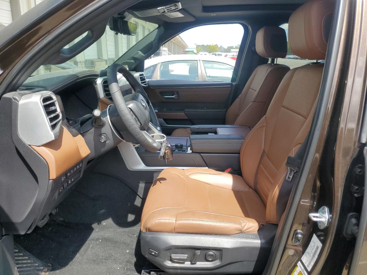 TOYOTA TUNDRA CREWMAX PLATINUM