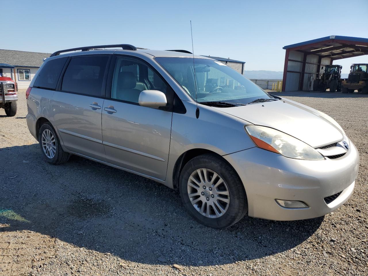 Lot #3259520101 2009 TOYOTA SIENNA XLE