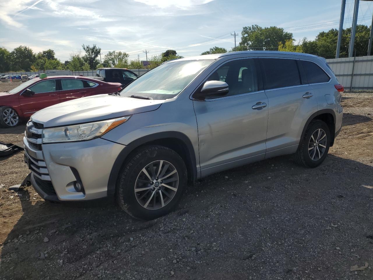 TOYOTA HIGHLANDER SE