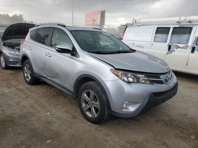 2015 TOYOTA RAV4 XLE JTMRFREV2FD116946