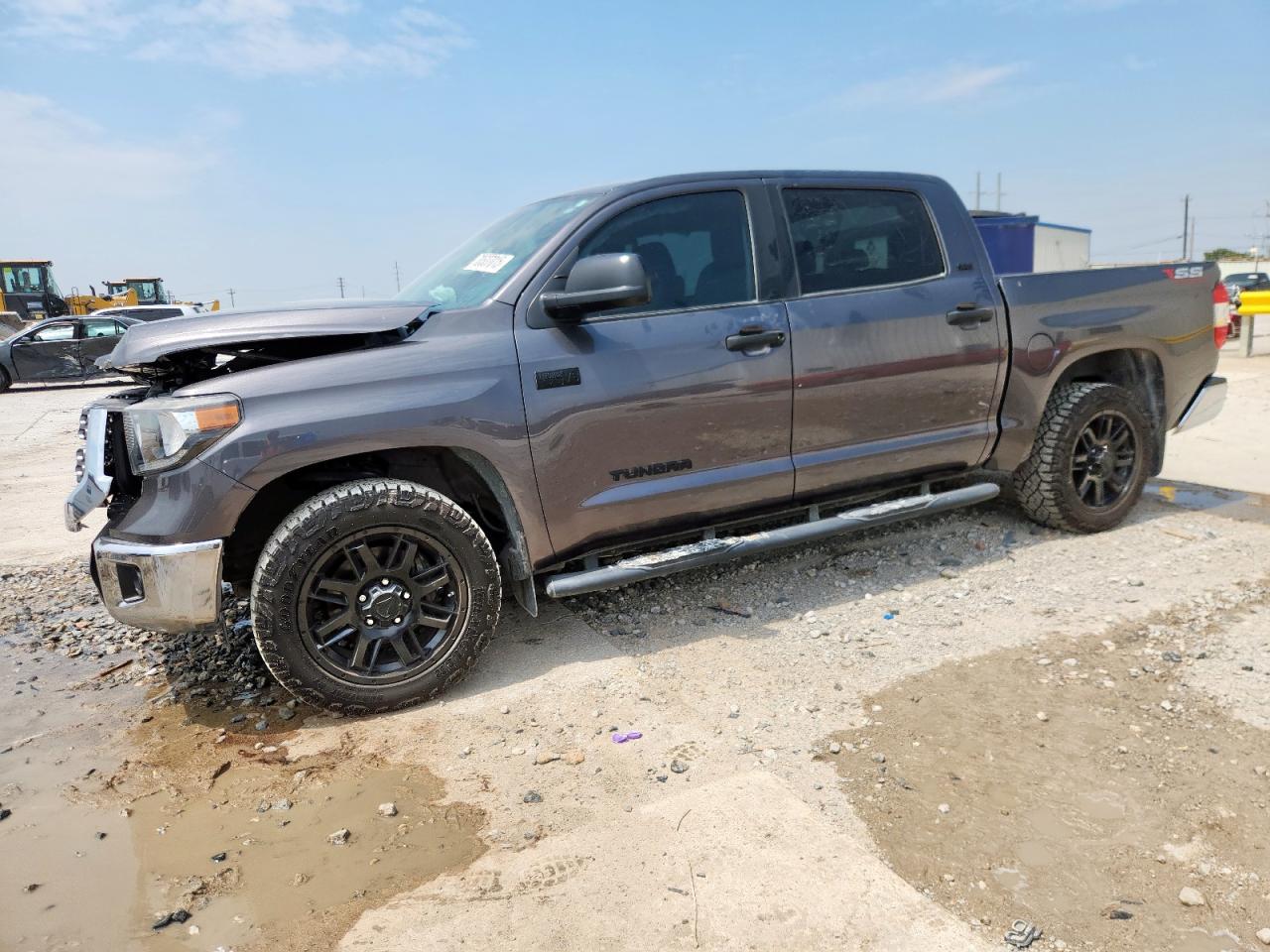 TOYOTA TUNDRA CREWMAX SR5