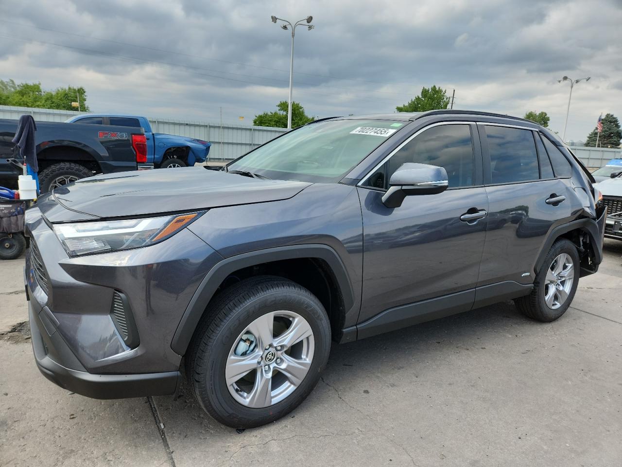 TOYOTA RAV4 XLE