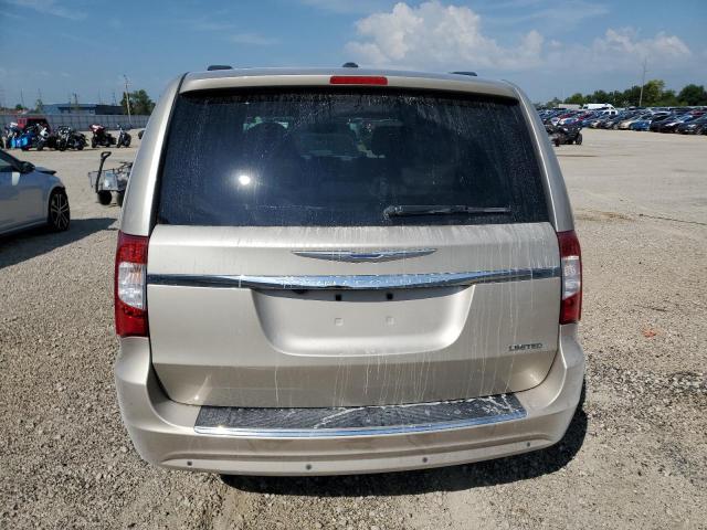 2016 CHRYSLER TOWN & COU - 2C4RC1GG2GR222675