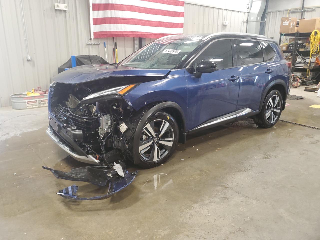 NISSAN ROGUE PLATINUM