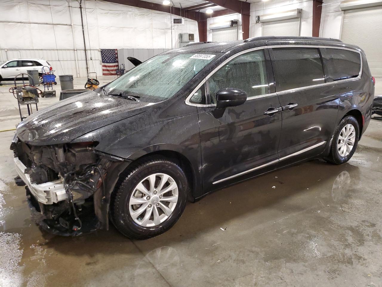 CHRYSLER PACIFICA TOURING L