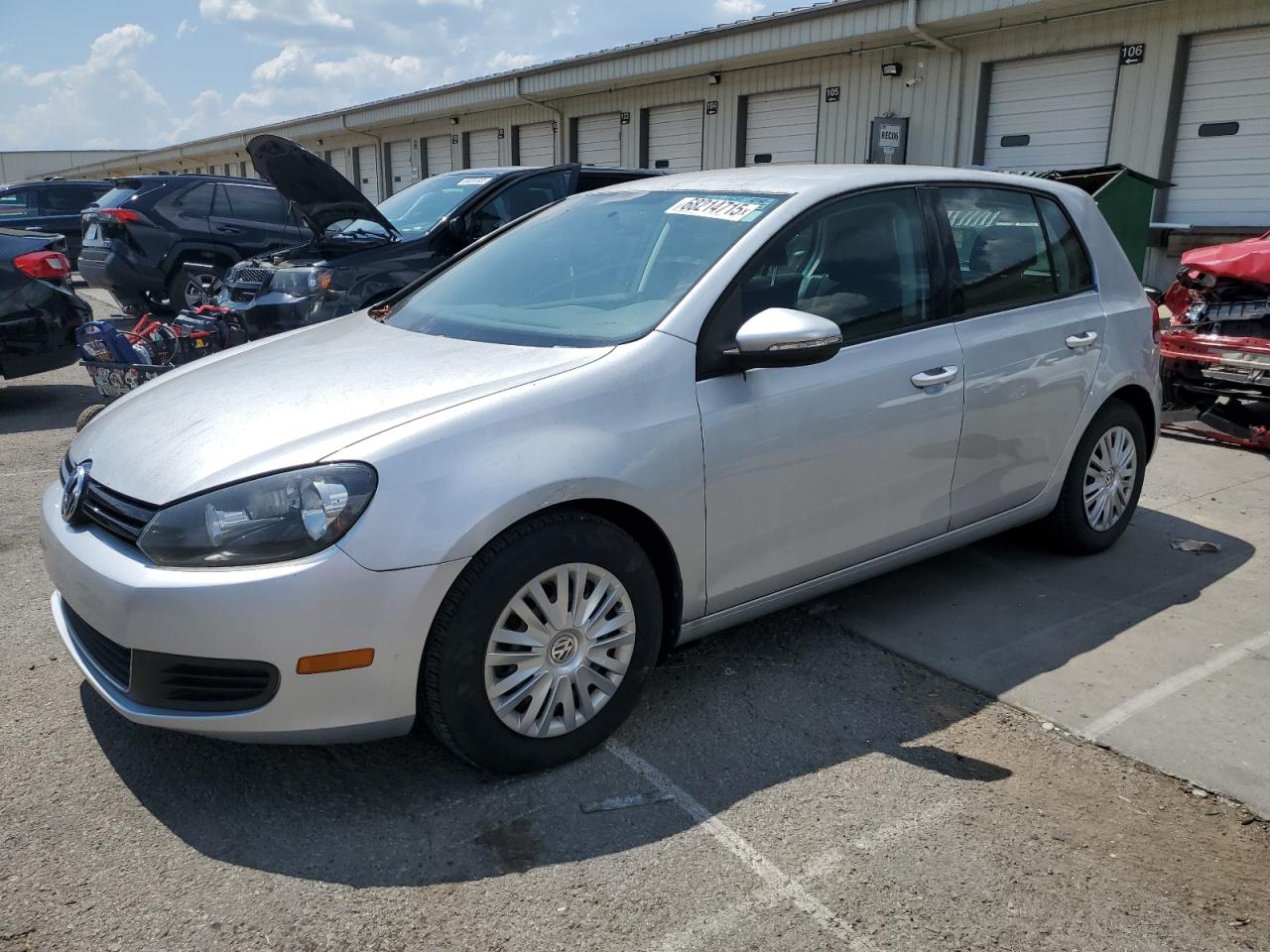 VOLKSWAGEN GOLF