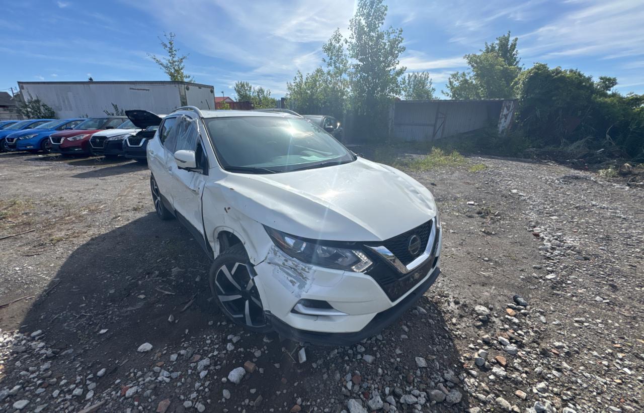NISSAN ROGUE SPORT S