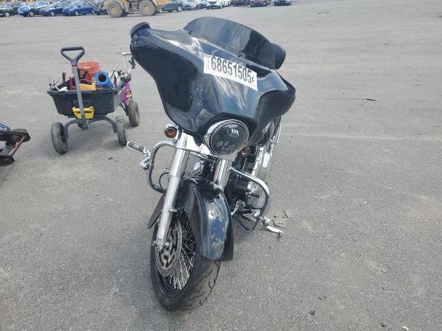 2011 HARLEY-DAVIDSON FLHX - 1HD1KBM19BB618436