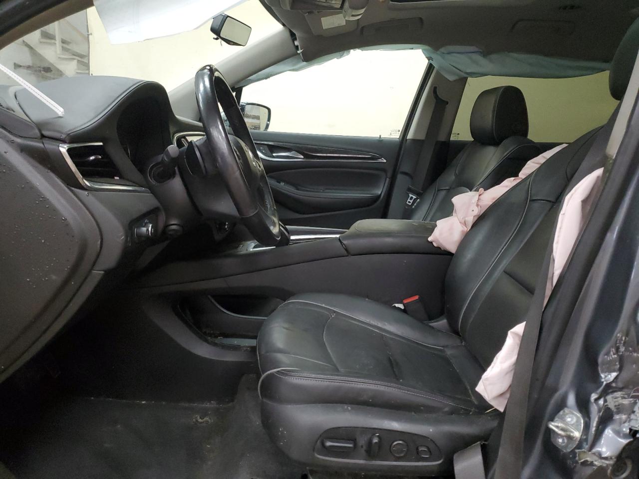 BUICK ENCLAVE AVENIR