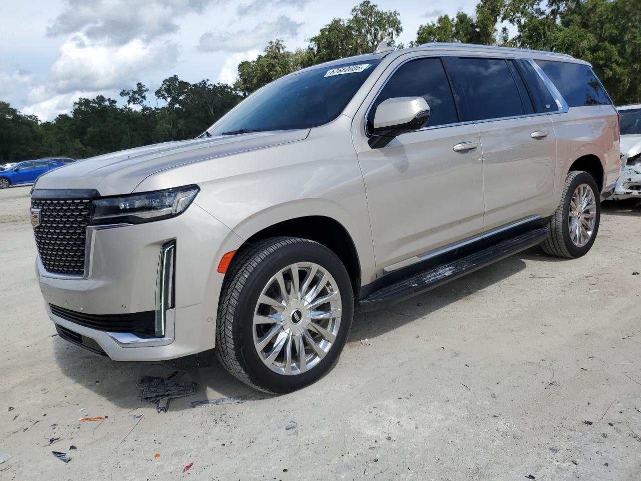 CADILLAC ESCALADE ESV PREMIUM LUXURY