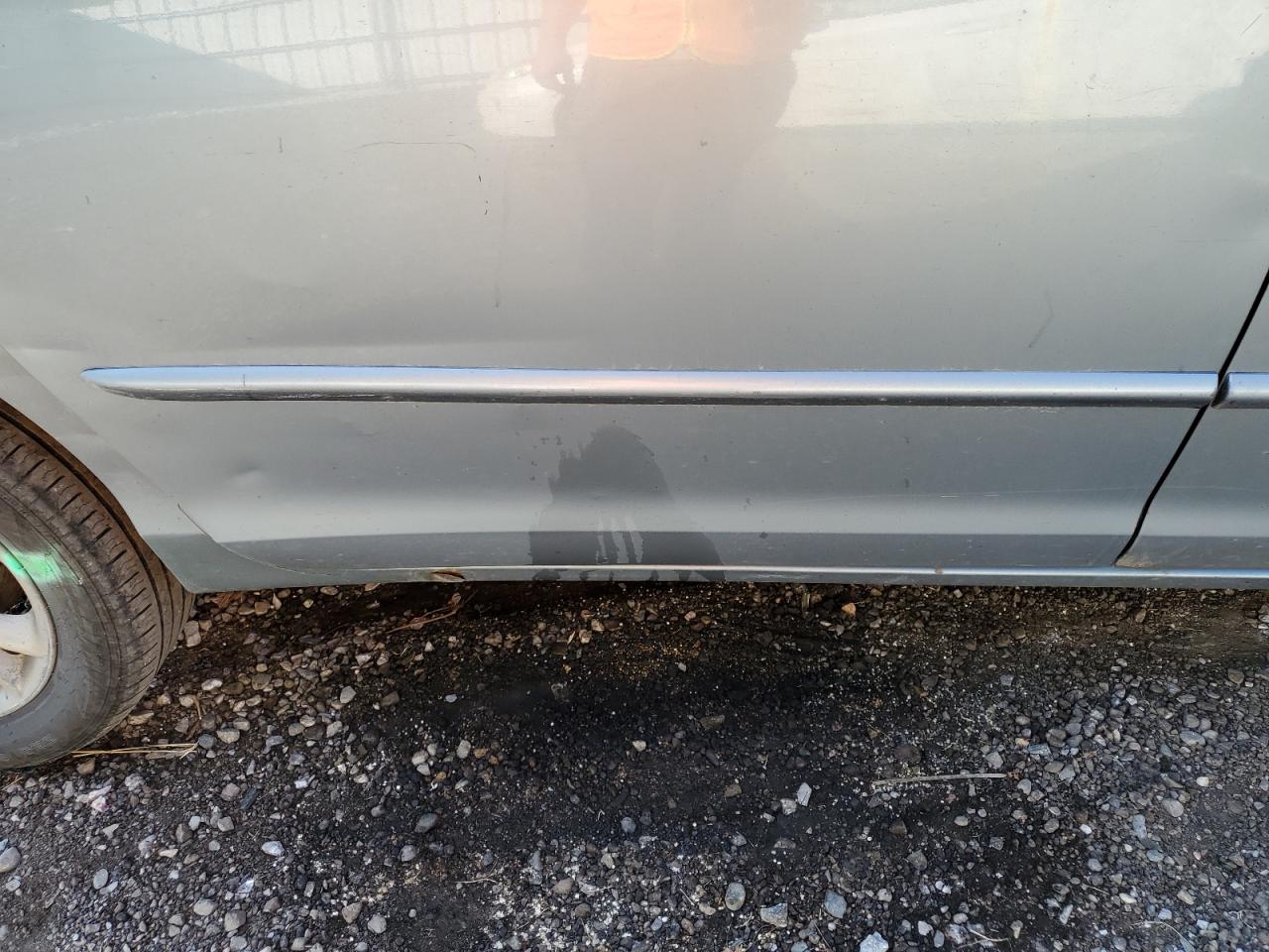 Lot #3291304443 2004 TOYOTA SIENNA XLE