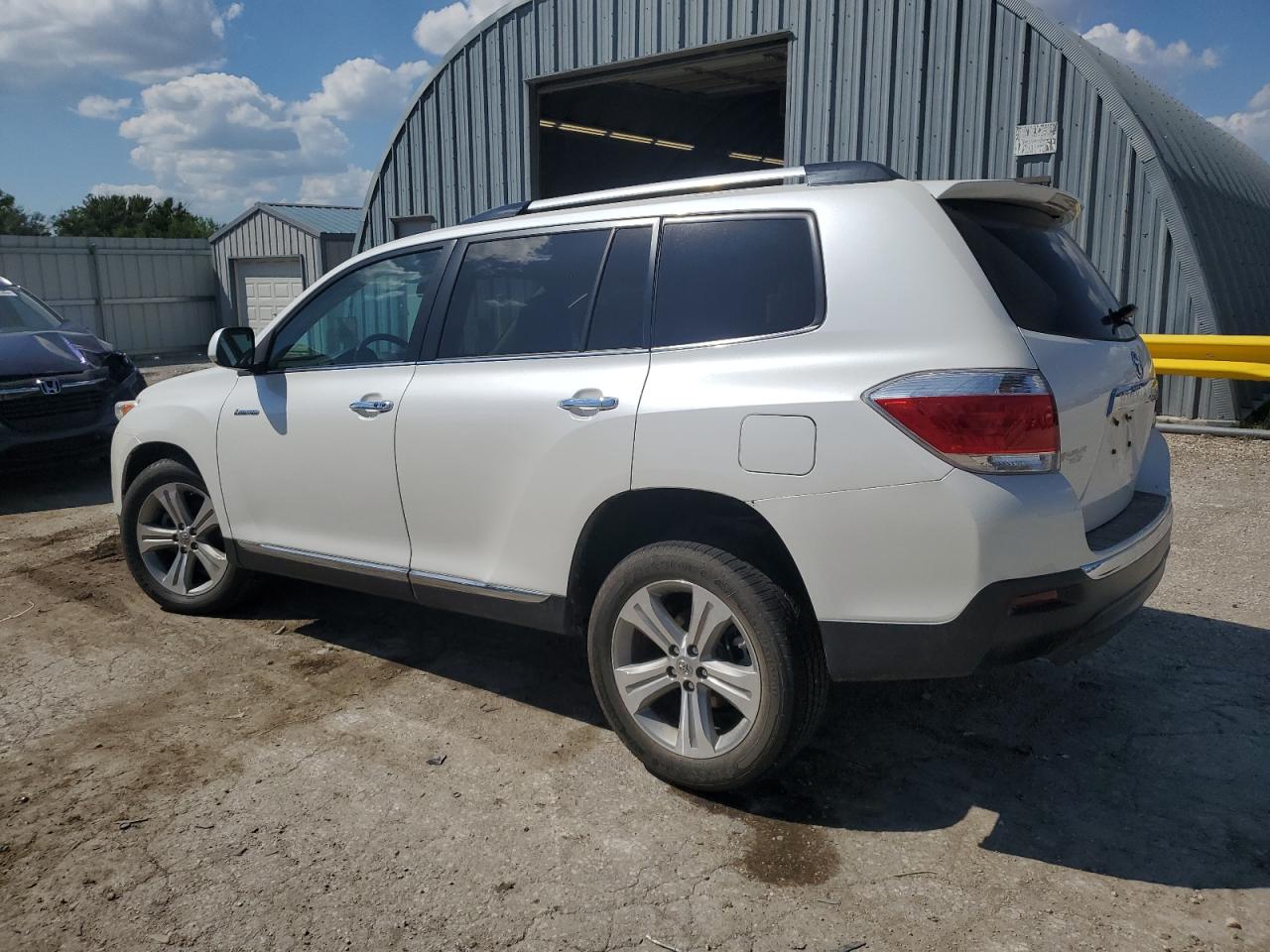 TOYOTA HIGHLANDER LIMITED