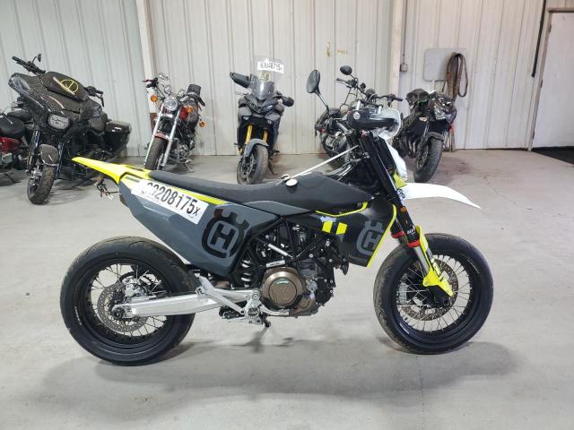 Global Auto Auctions: 2024 HUSQVARNA SUPERMOTO