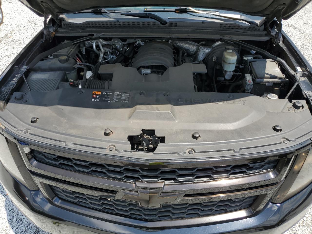 CHEVROLET SUBURBAN C1500 LT