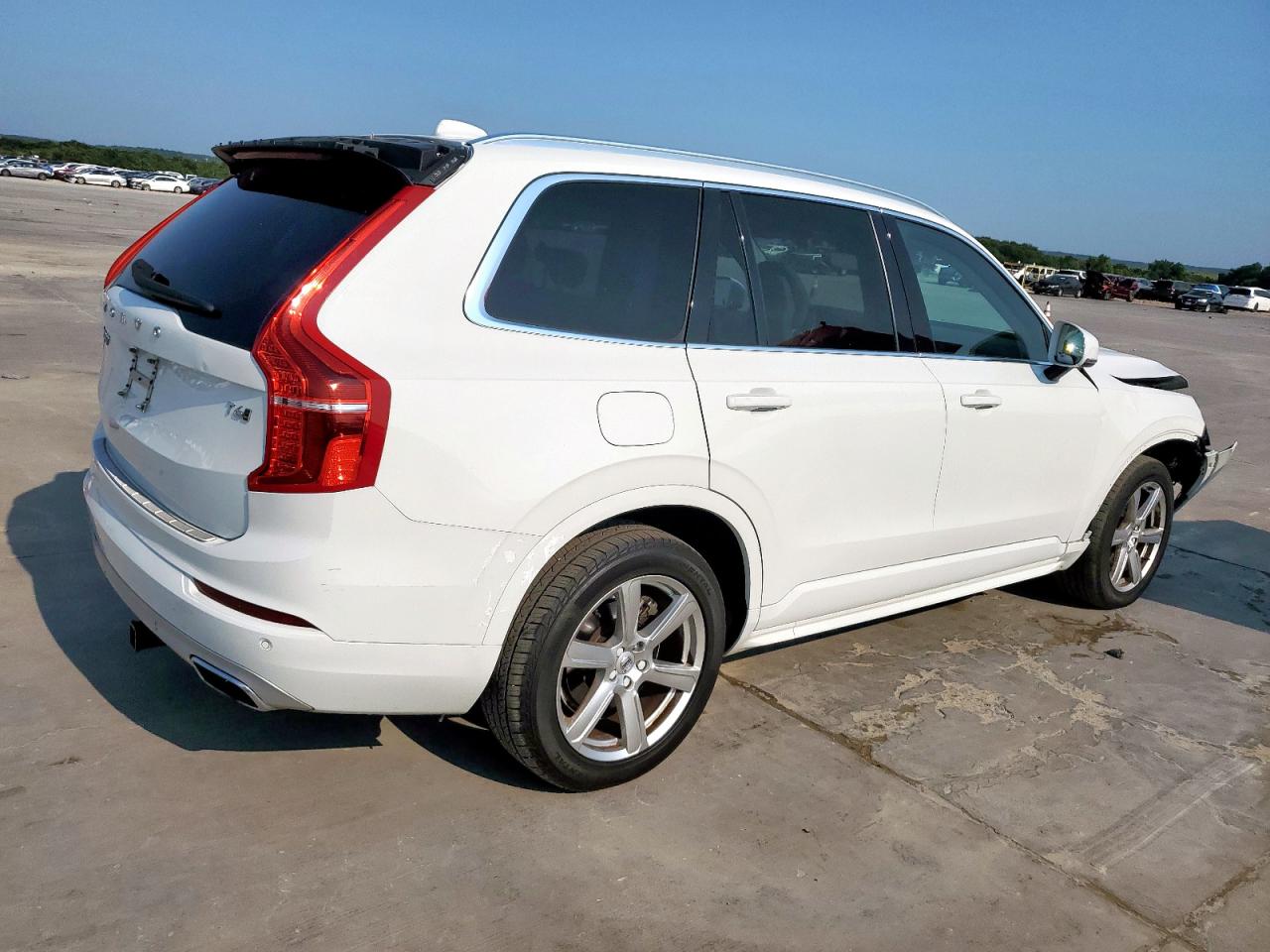 VOLVO XC90 T6 MOMENTUM