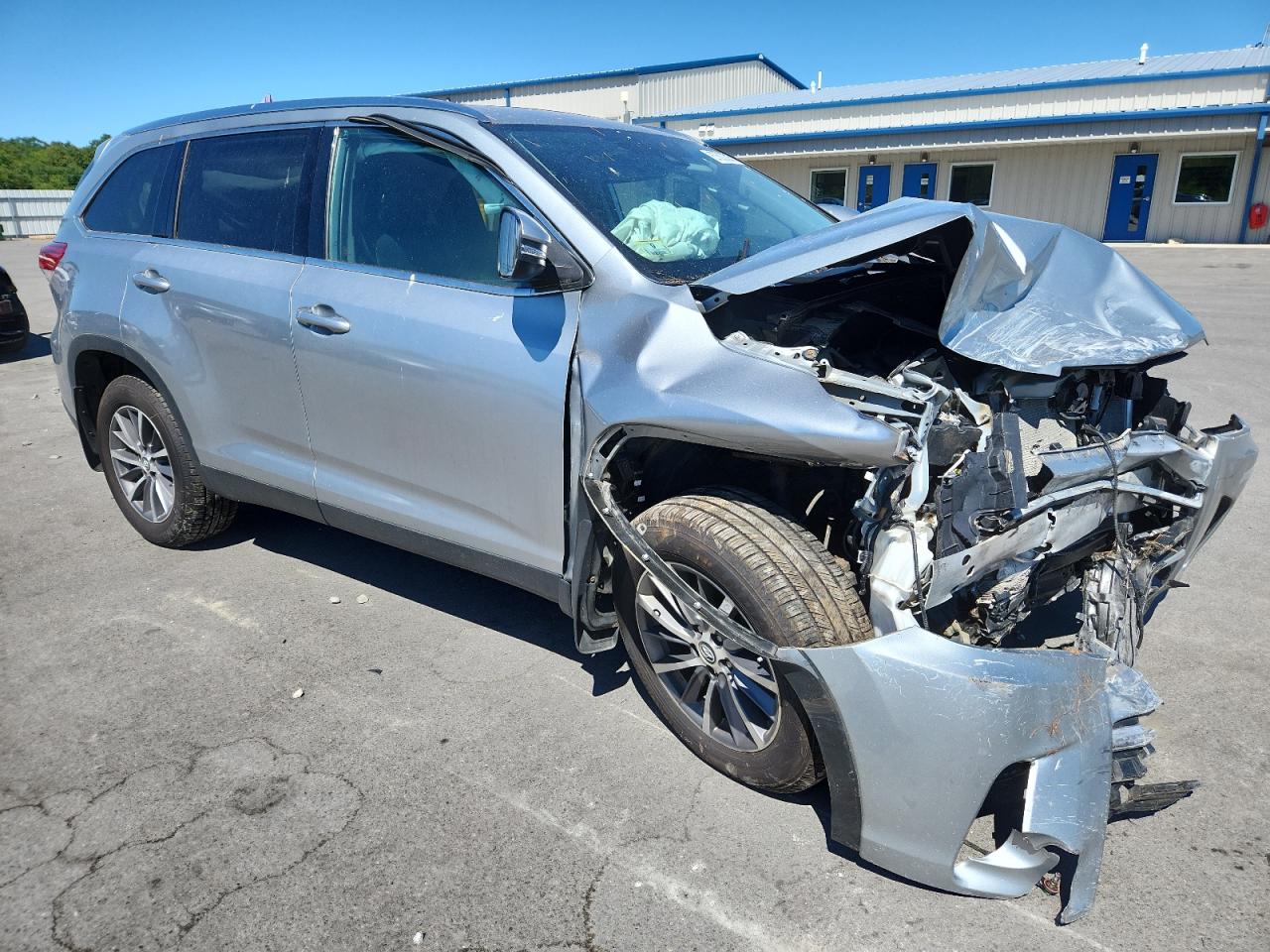 TOYOTA HIGHLANDER SE