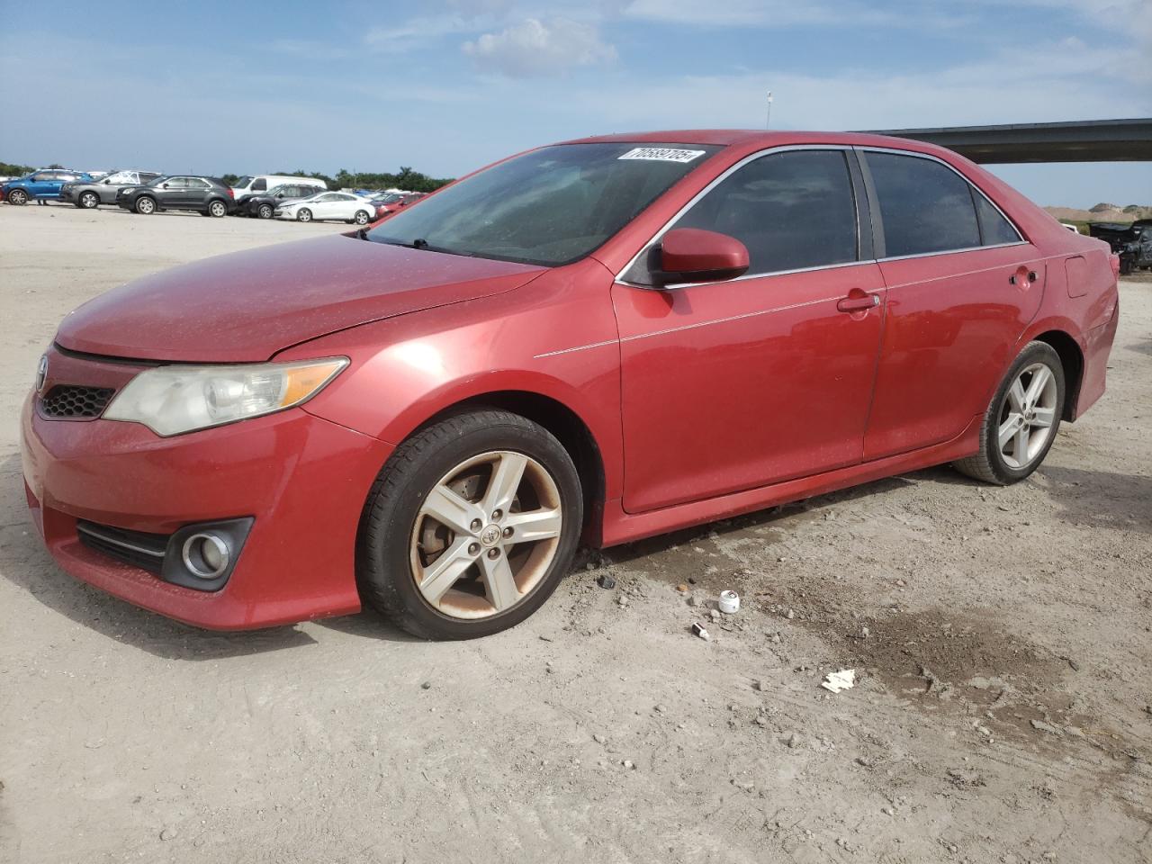 TOYOTA CAMRY BASE