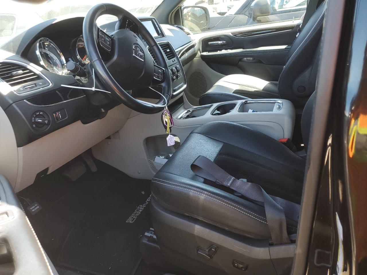 DODGE GRAND CARAVAN SXT