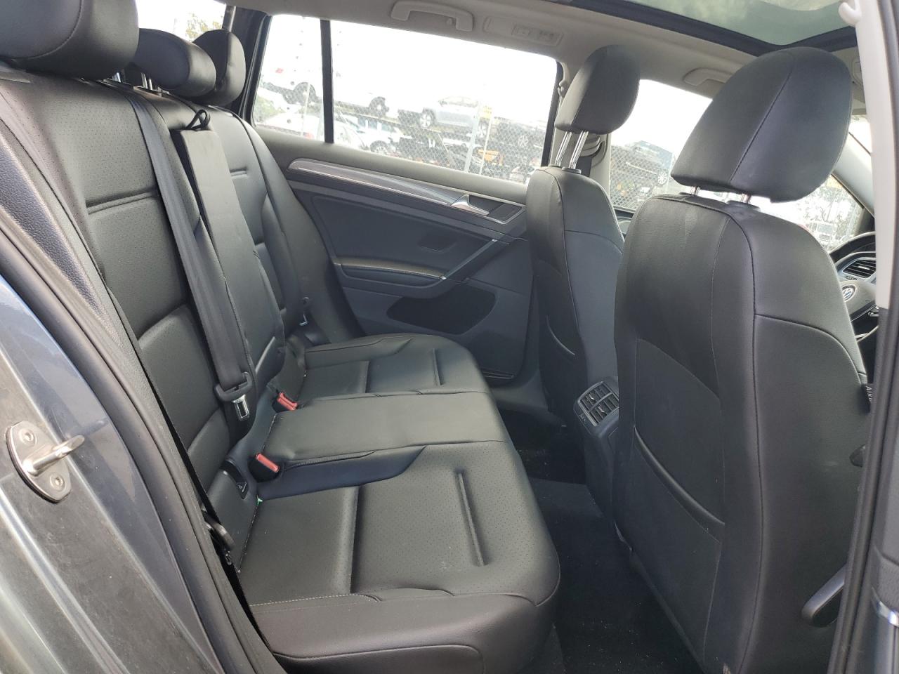 VOLKSWAGEN GOLF ALLTRACK S