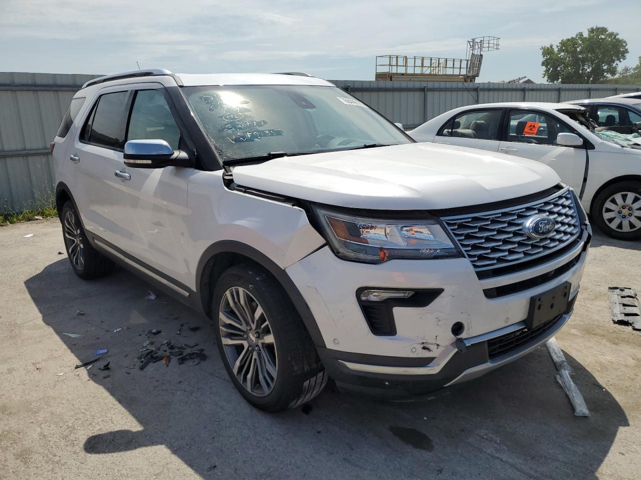 FORD EXPLORER PLATINUM