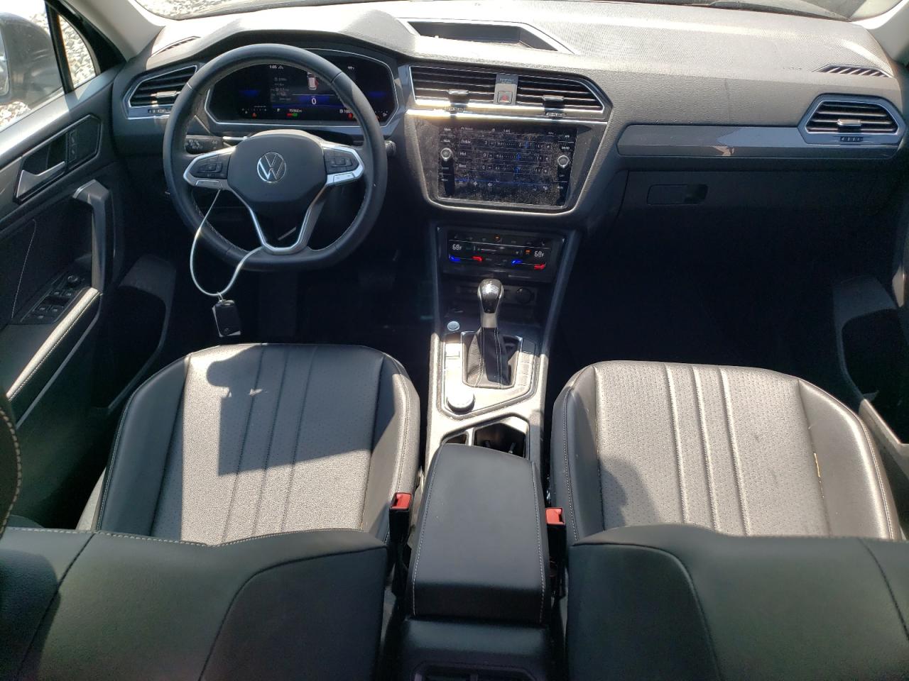 VOLKSWAGEN TIGUAN SE