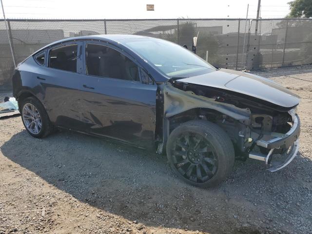 2024 TESLA MODEL Y 7SAYGAEE2RF060226